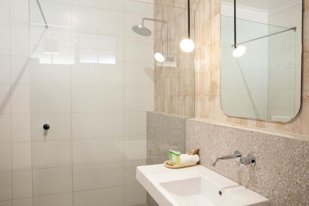 the kidman wayside inn modern bathroom with a white rectangular sink